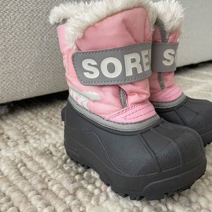 Sorel toddler snow boots
